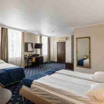 Gertrude Hotel Self Check-IN Rooms