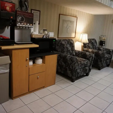 CenterWay Hotel Tonawanda