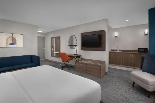 Holiday Inn Express FARGO-WEST ACRES by IHG