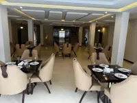 Royal Elite Hotel Kalam - Bữa sáng