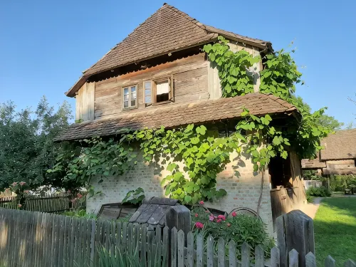 Ethno Village Stara Lonja - parking