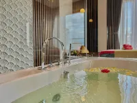 Grand Tourane Nha Trang Hotel - Bathtub
