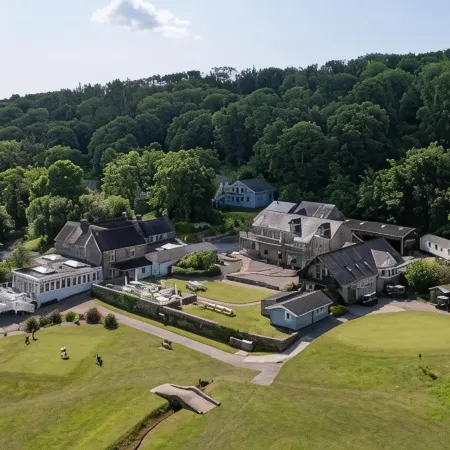 The Bluebell - Luxury Lodge with Hot Tub