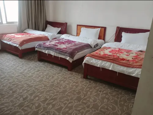 Yijun Business Hotel