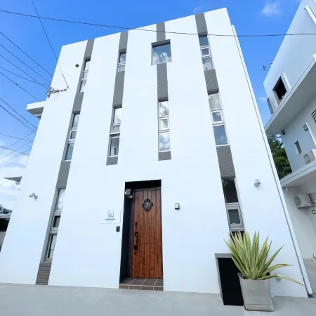 [Churaumi/Kouri] 1min Beach/Hotel-Quality Villa/Max 10ppl/2 Parking/White Cube Yagaji Okinawa