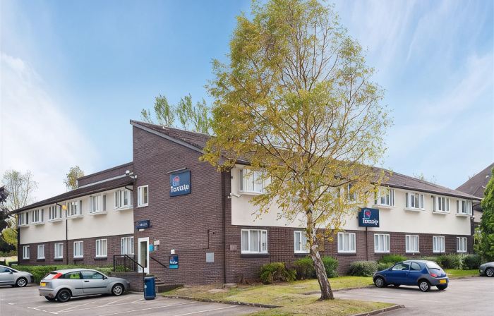 Travelodge Chester Warrington Road