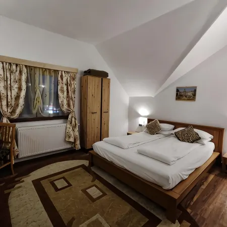 Pensiunea Buon Gusto Sibiu-Motorcyle Friendly,City Center Отели рядом с достопримечательностью «Площадь Пьяца-Маре»