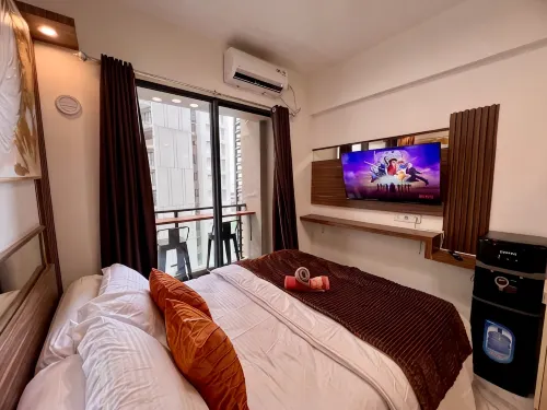 Lavrea Modern Studio @Sky House BSD,ICE,Aeonmall - Homestays
