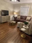 Cozy Cottage Downtown Cleveland - 2-Star