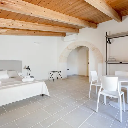 Palazzo della Torre 201– Modern Historic Apartment Hotels in Torre a Mare