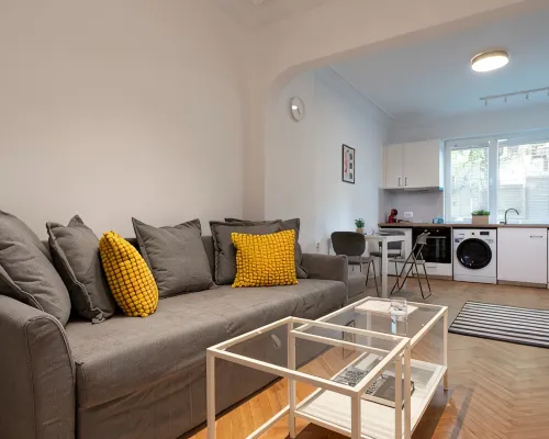 Starflat | Cozy central apartment next to NDK โรงแรมใกล้NDK โซเฟีย