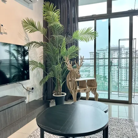 LakeView Suite @ Palazio Austin | Studio