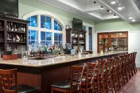 North Beach Resort & Villas - bar