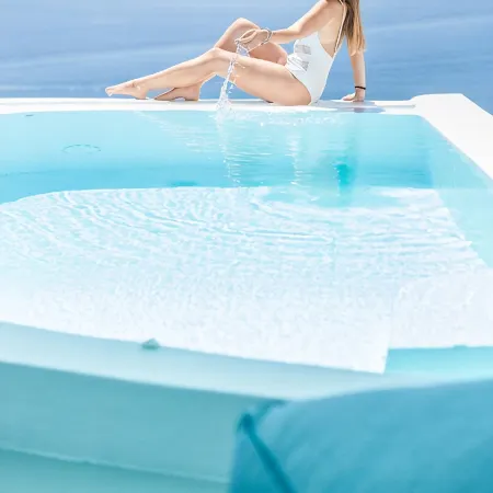 Sun Rocks Boutique Hotel | Caldera View Suites & Sunset Dining Experience