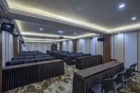Ruzhou city Oasis Square Metropolo Hotel