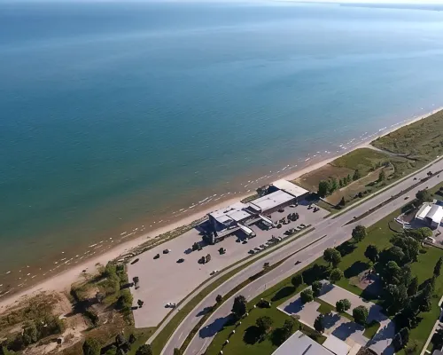Lighthouse Inn - Two Rivers Hotels in Two Rivers