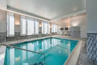 Hampton Inn & Suites Portsmouth Downtown - Pools