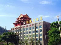 Sunshine Hotel - parking