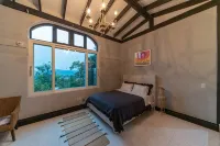 Yangyang Little Forest Pension (Breakfast, Spa)