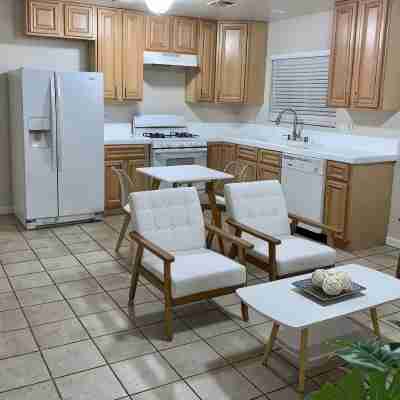 La Casita Española-Charming 2-bedroom house in brilliant Ventura Others