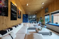 Amazing 3 bedroom villa with outdoor pool next to Budapest - Homestays