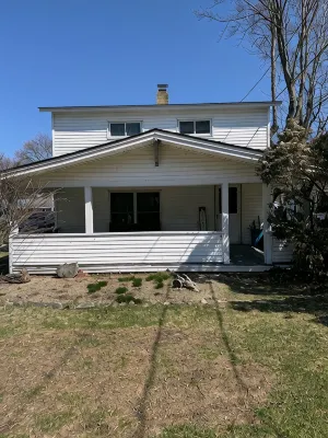 LAKE VIEW!!! Amazing sunsets! Charming 2-bedroom house in beautiful Conneaut. - Homestays