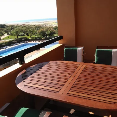 FIRST LINE BEACH LUXURY APARTMENT. SEA VIEWS