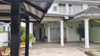 RR Homestay D' Lot 144 Chukai Kemaman
