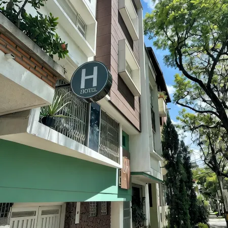 Laureles Guest House Lgh Hotel