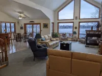 Make new memories! Vacation in the forest on Loon Lake: spacious; scenic; fun.