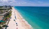 Vero Beach by Beach 8 Beds 2800 Sq Ft 11 Person Huge House Vaulted Ceilings - 3-Star