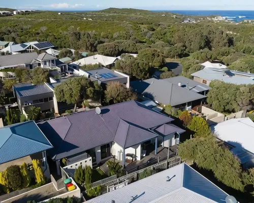 Dunescape Beach House ( Great family house / suit couples and Pet friendly) Hotéis em Gnarabup