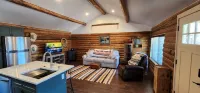Cookie's Cabin is a charming little cabin in adventurous Kemmerer! - Chalets