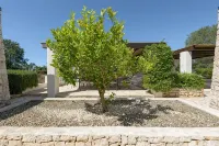 Luxury family villa to relax in with large pool -  Ferienhäuser