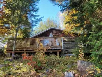 HIDEAWAY - COZY 2 BEDROOM WATERFRONT COTTAGE SPRING, SUMMER 2025 AVAILABILITY! Hotels in Faraday