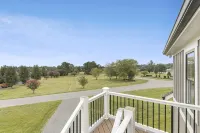 現代私密度假公寓（湖景）