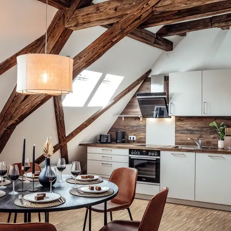 Großes Design Apartmentinnenstadtgruppe&familie