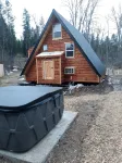Glacier Nat'l Park A-frame w/ hot tub- Flattop Mountain A-Frame, GNP basecamp!