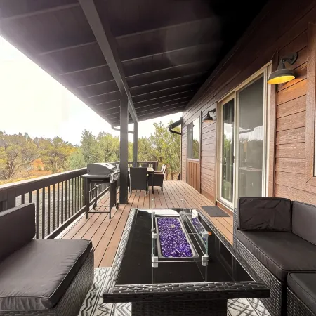 Bison Haven Cabin-Your Home Away from Home