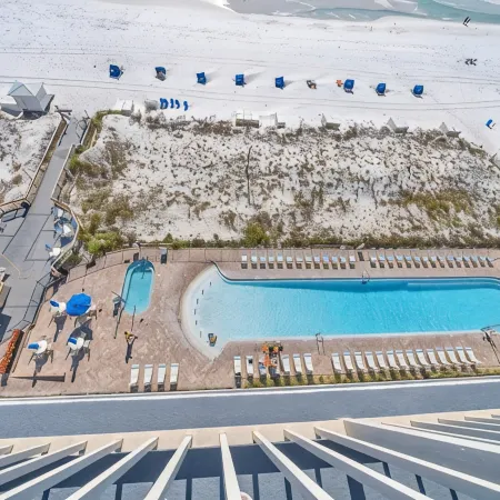 1605 Oceanfront Pelican Beach Resort Amazing Location Multiple Pools & Hot Tubs