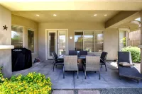 Beautiful 3 bedroom home in a private community in Estrella Mountain Ranch