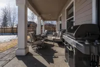 Modern Lake Lucille Lakefront, Whole 5 bedroom house, Private dock & games - 무료 와이파이