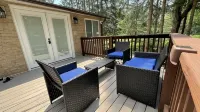 Free 50 Amp EV Charger Modern New, HotTub, A/C, Webber Grill, 2 Decks, FirePit - balcony