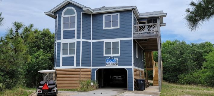 Beachside home in the heart of Duck, NC and walkable to the ocean! Hoteles en Duck