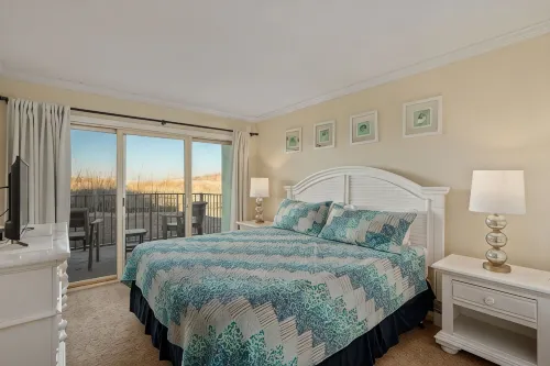 First Floor, Directly on the Ocean & Well Stocked Condo! Listen to Waves Crash!