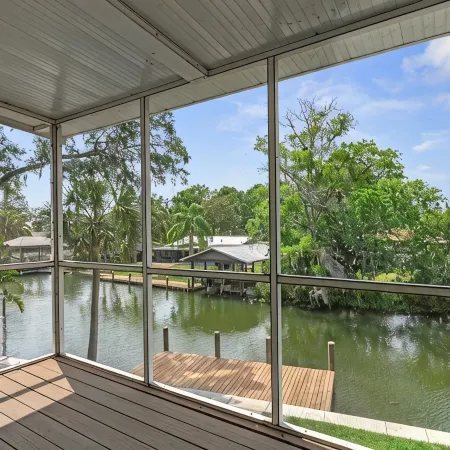 Discover Tranquility by the Riverside - Your Perfect Getaway Awaits!