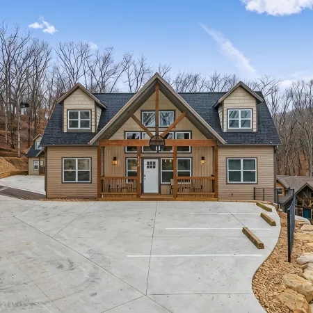 In Door Pool-6Br 5BA Lodges by Silver Dollar City & Table Rock Lake Sleeps 16