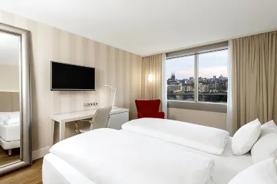 NH Collection Köln Mediapark Hotels near Leyendeckerstraße Underground Station