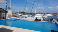 Marina Hotel at Shelter Bay - 3-Star