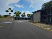 Three Oaks Motel - Titusville - 2-Star